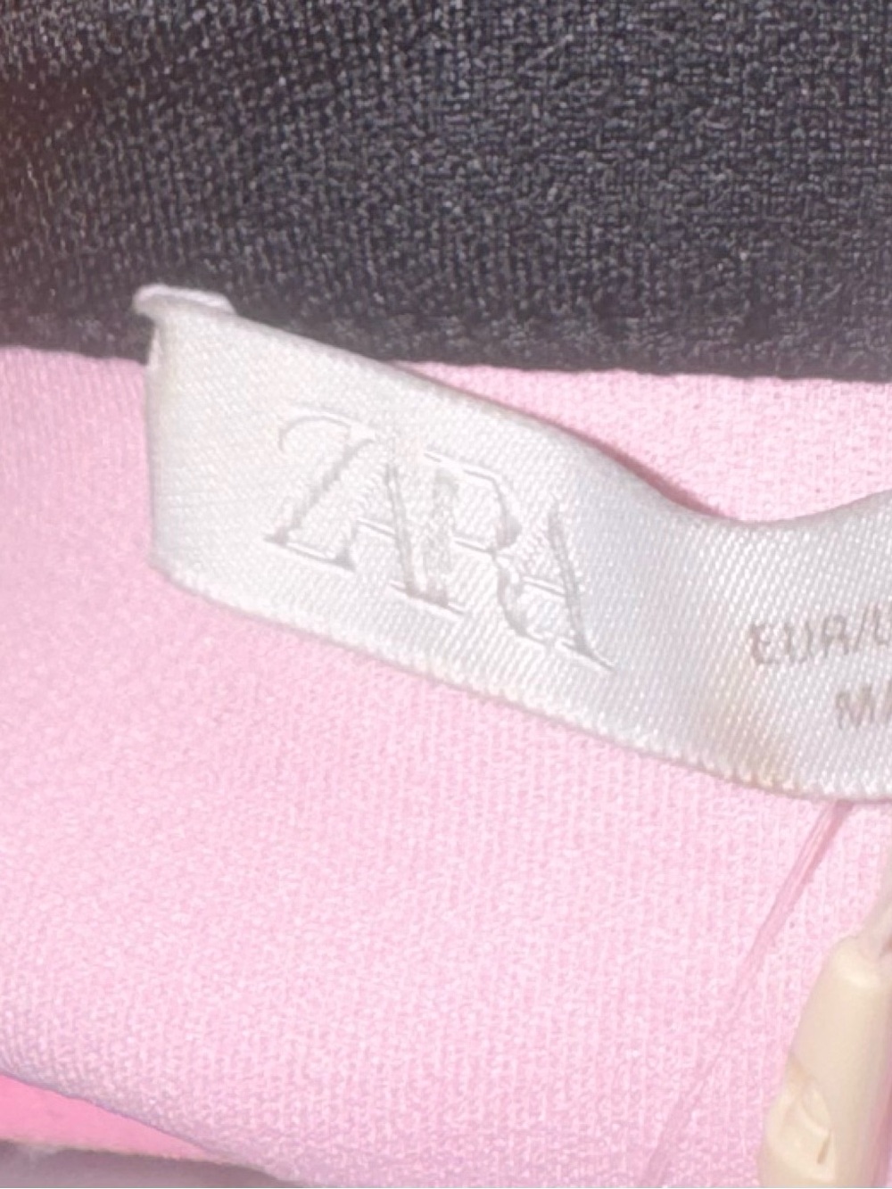 Zara Tie-Up Opening Off-Shoulder Crop Top - Picture 2 of 11